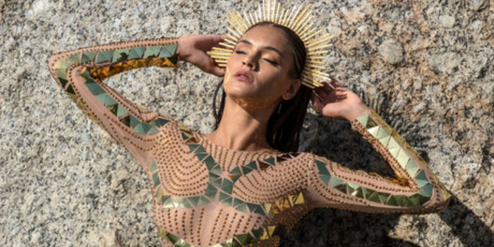 jumpsuit vs bodysuit