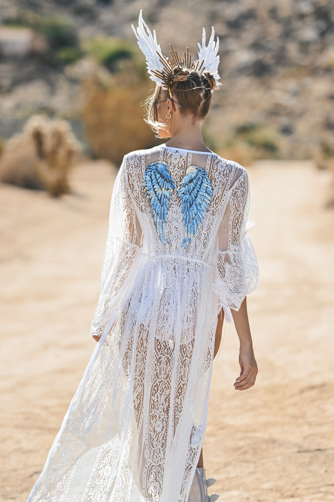 Victoria lace wings kimono white - Borninstockholm