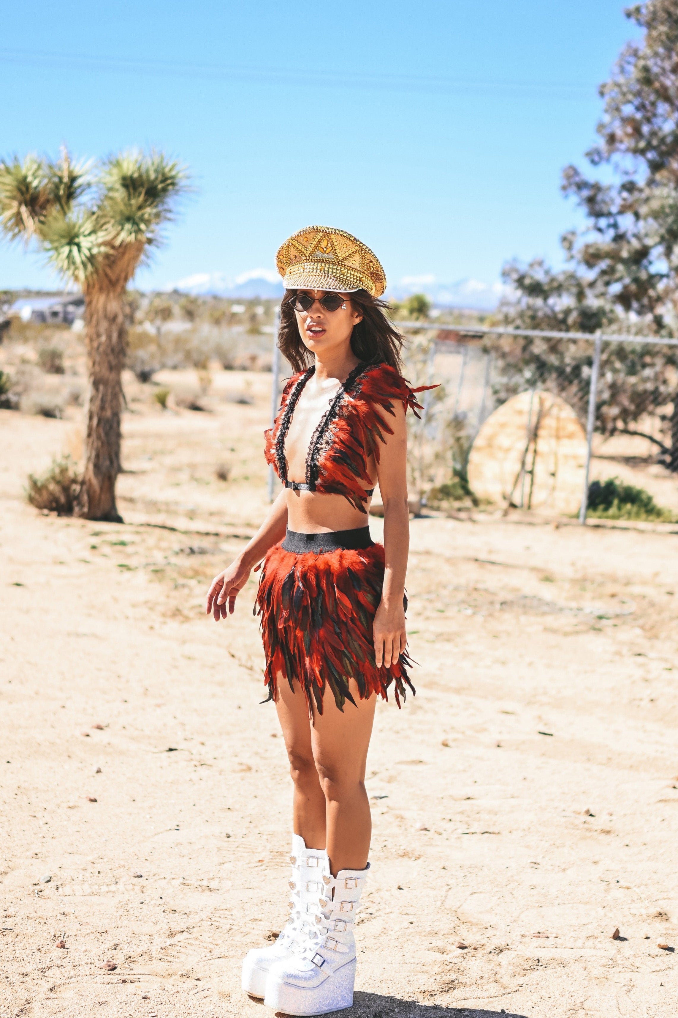 Desert Rave Outift Desert feather set red black / BM outfits / Festival feather skirt and top